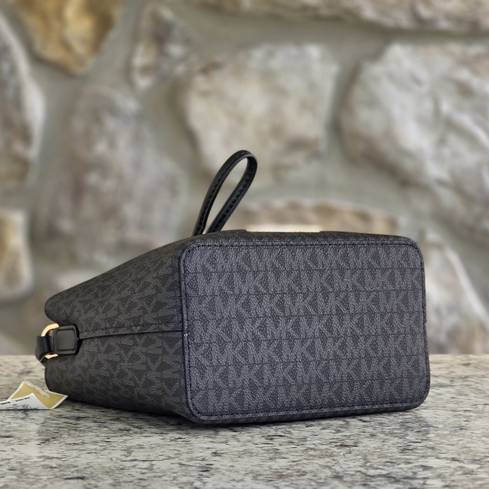 Michael Kors Suri Logo Small Black Crossbody - Picture 4 of 10